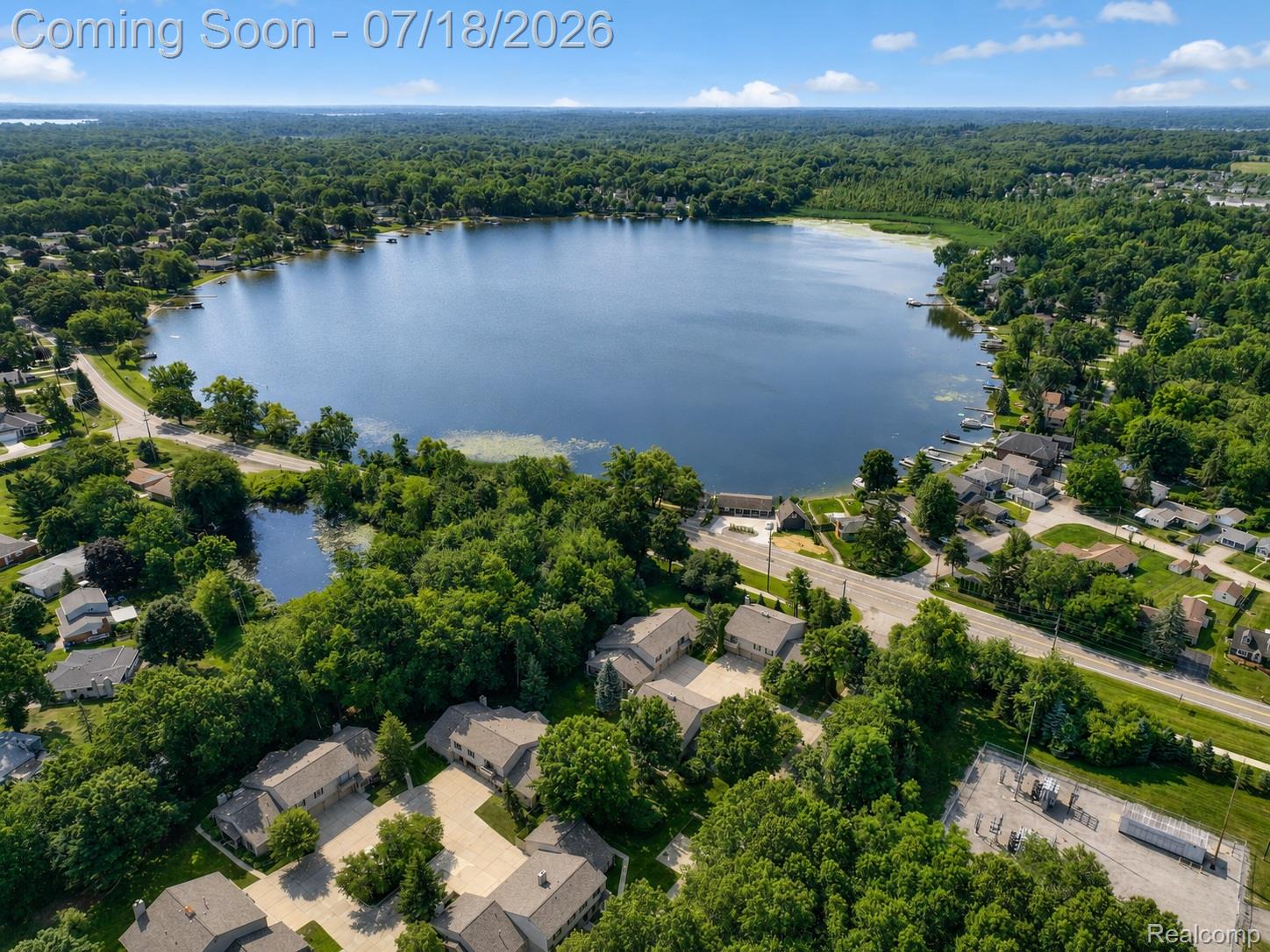 30 Pine Tree Ridge, Unit 2 Waterford, MI 48327 - Photo 2 of 31 AI - Image 30.jpg