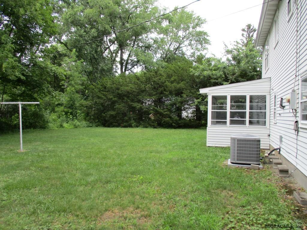 2023 Balltown Road Niskayuna, NY 12309 - Photo 33 of 45 Photo 32