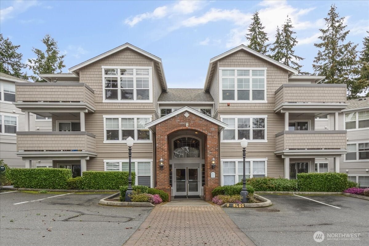 8500 Main Street, Unit F212 Edmonds, WA 98026 - Photo 1 of 36