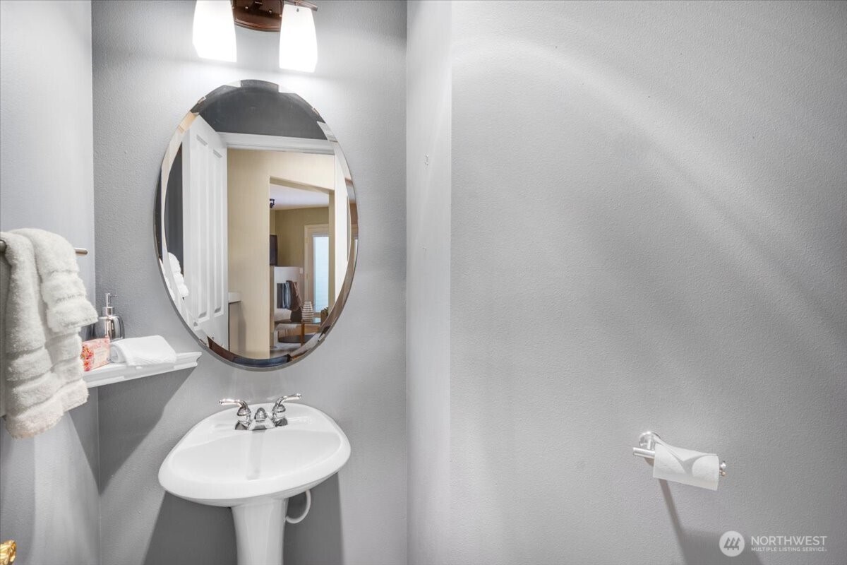 8500 Main Street, Unit F212 Edmonds, WA 98026 - Photo 20 of 36