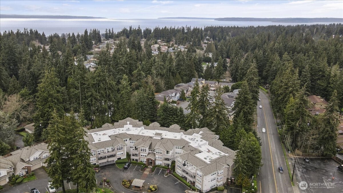 8500 Main Street, Unit F212 Edmonds, WA 98026 - Photo 35 of 36