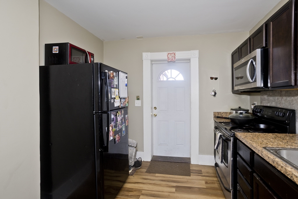 352 Maple Street, Unit R Holyoke, MA 01040 - Photo 15 of 22