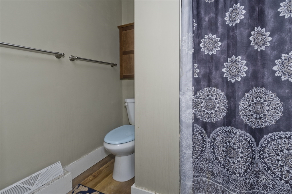 352 Maple Street, Unit R Holyoke, MA 01040 - Photo 9 of 22