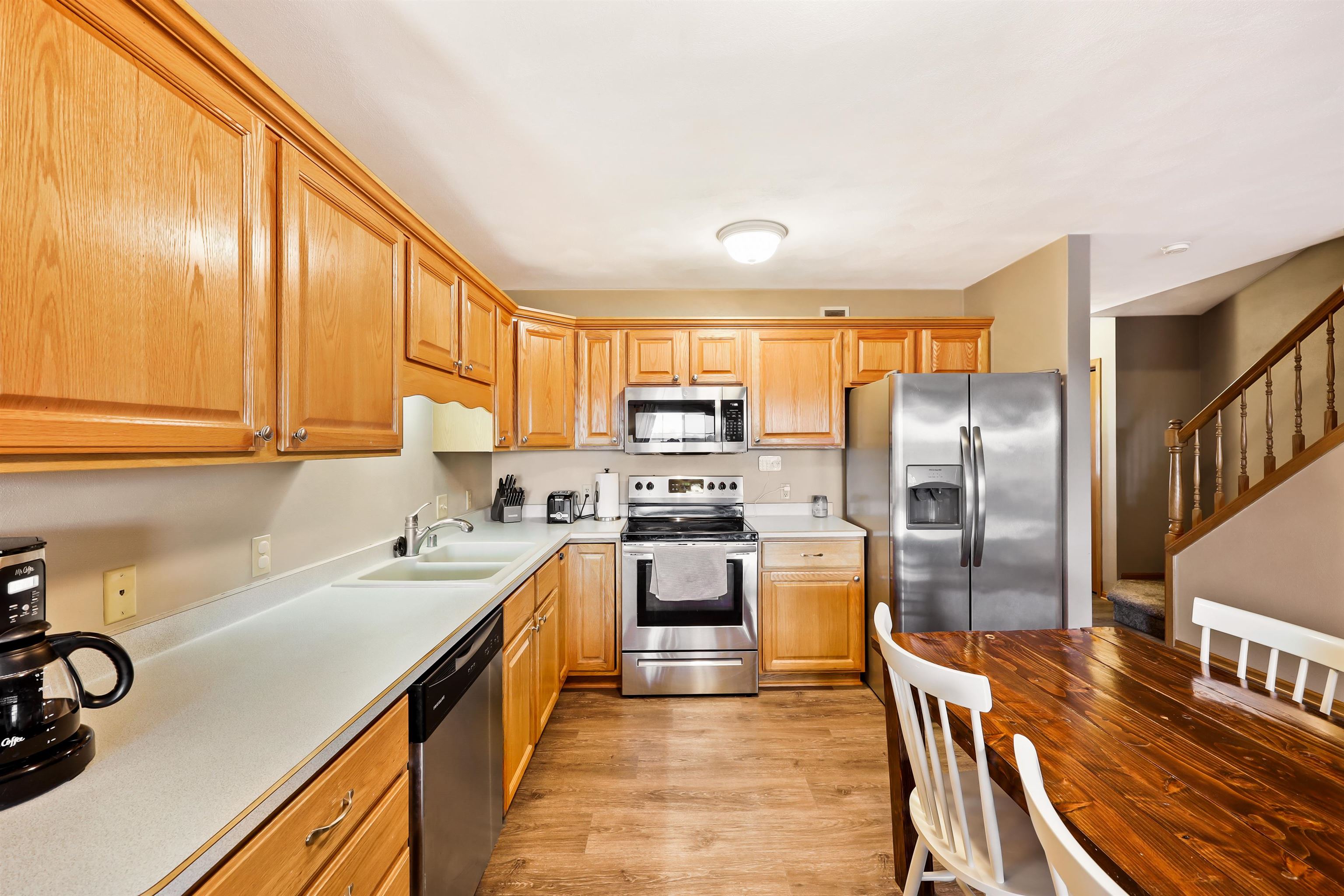 2391 Effingham Way Sun Prairie, WI 53590 - Photo 13 of 34