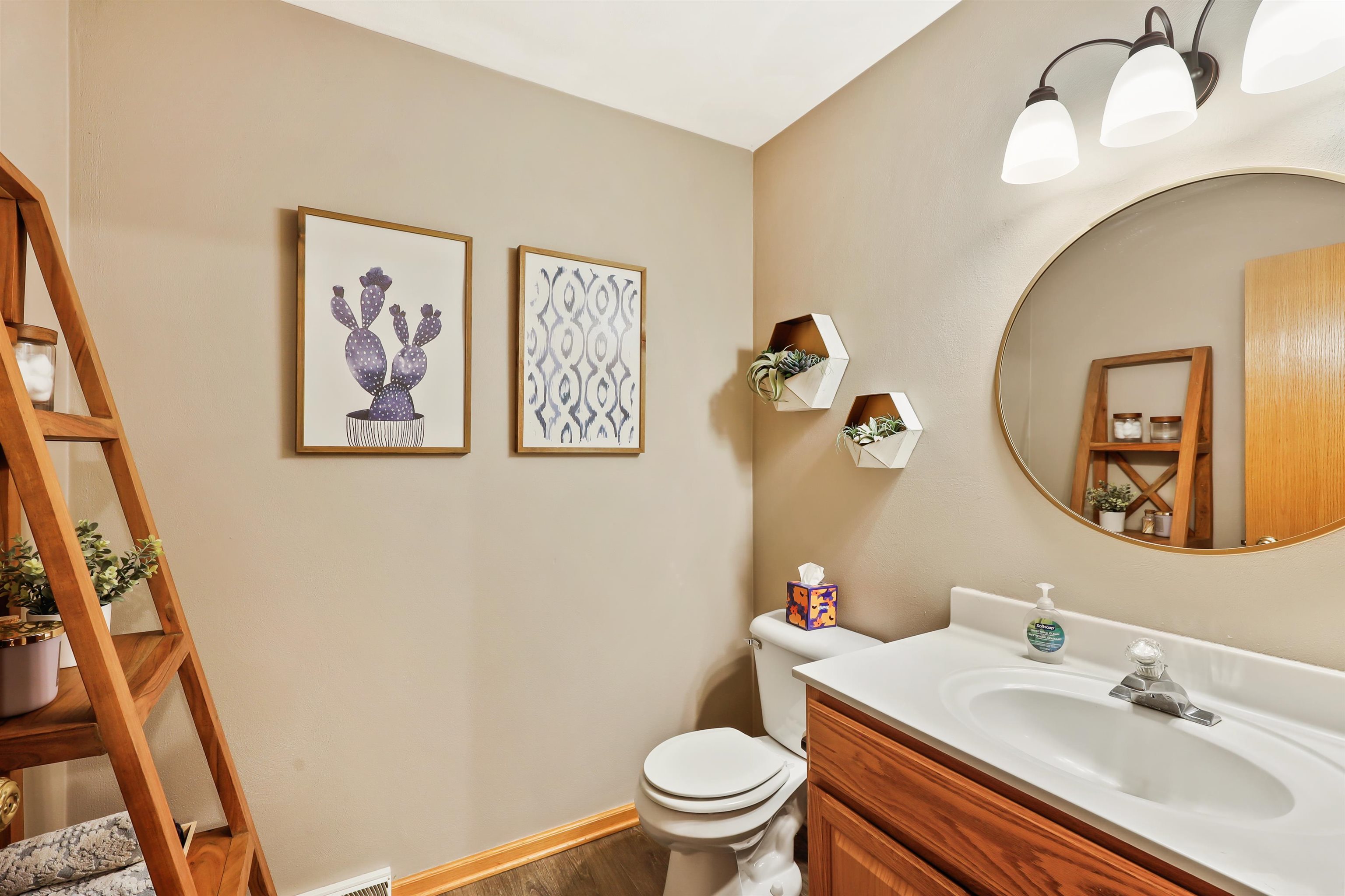 2391 Effingham Way Sun Prairie, WI 53590 - Photo 14 of 34