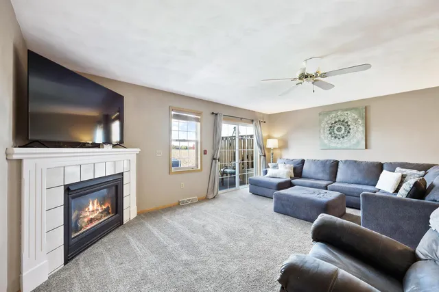 $275,000 | 2391 Effingham Way, Sun Prairie, WI 53590