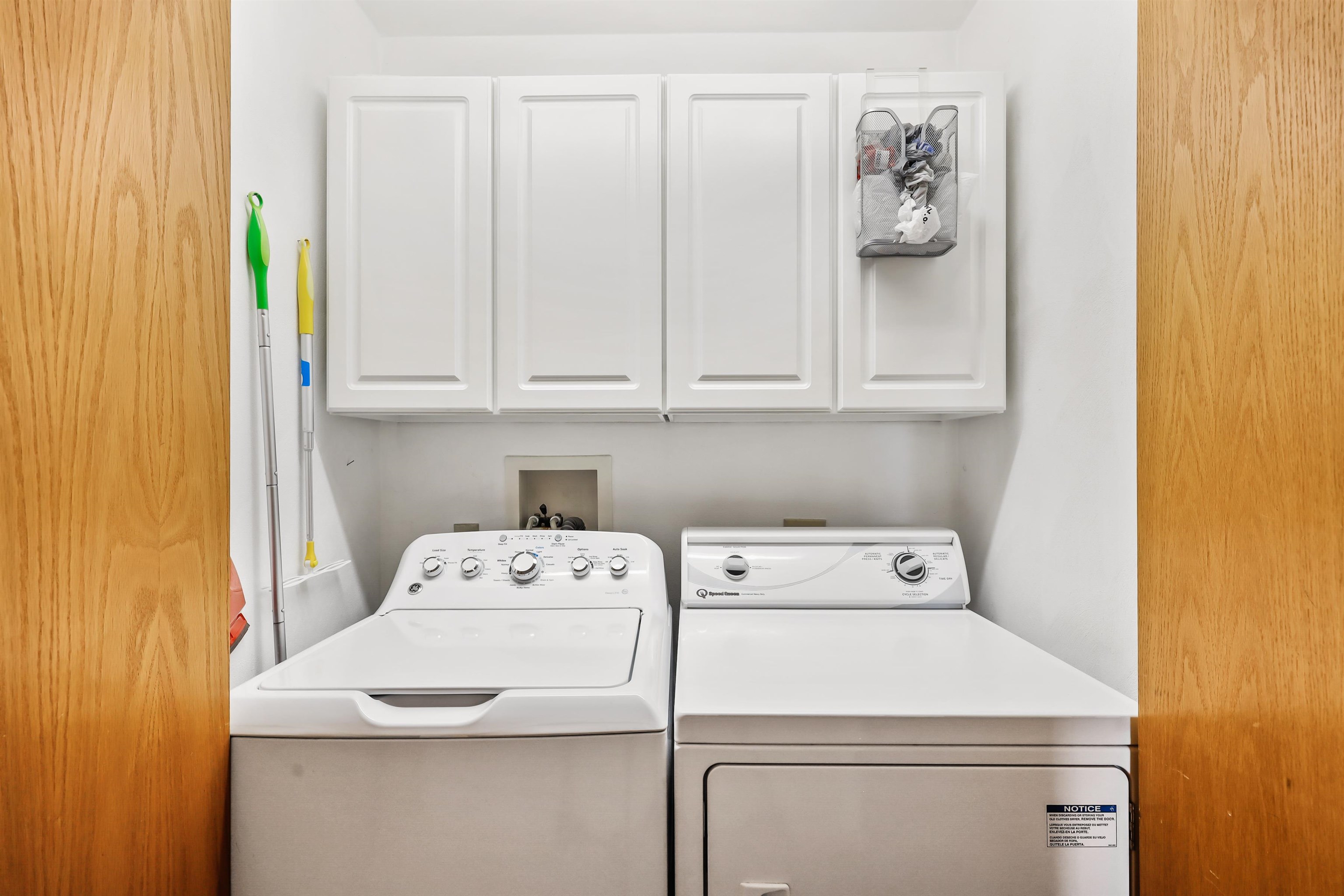 2391 Effingham Way Sun Prairie, WI 53590 - Photo 24 of 34