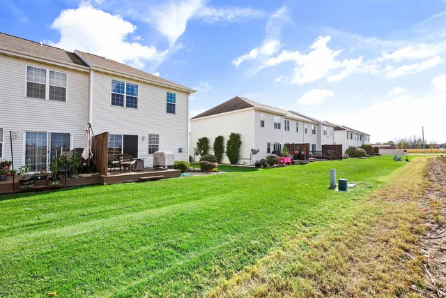 $275,000 | 2391 Effingham Way, Sun Prairie, WI 53590