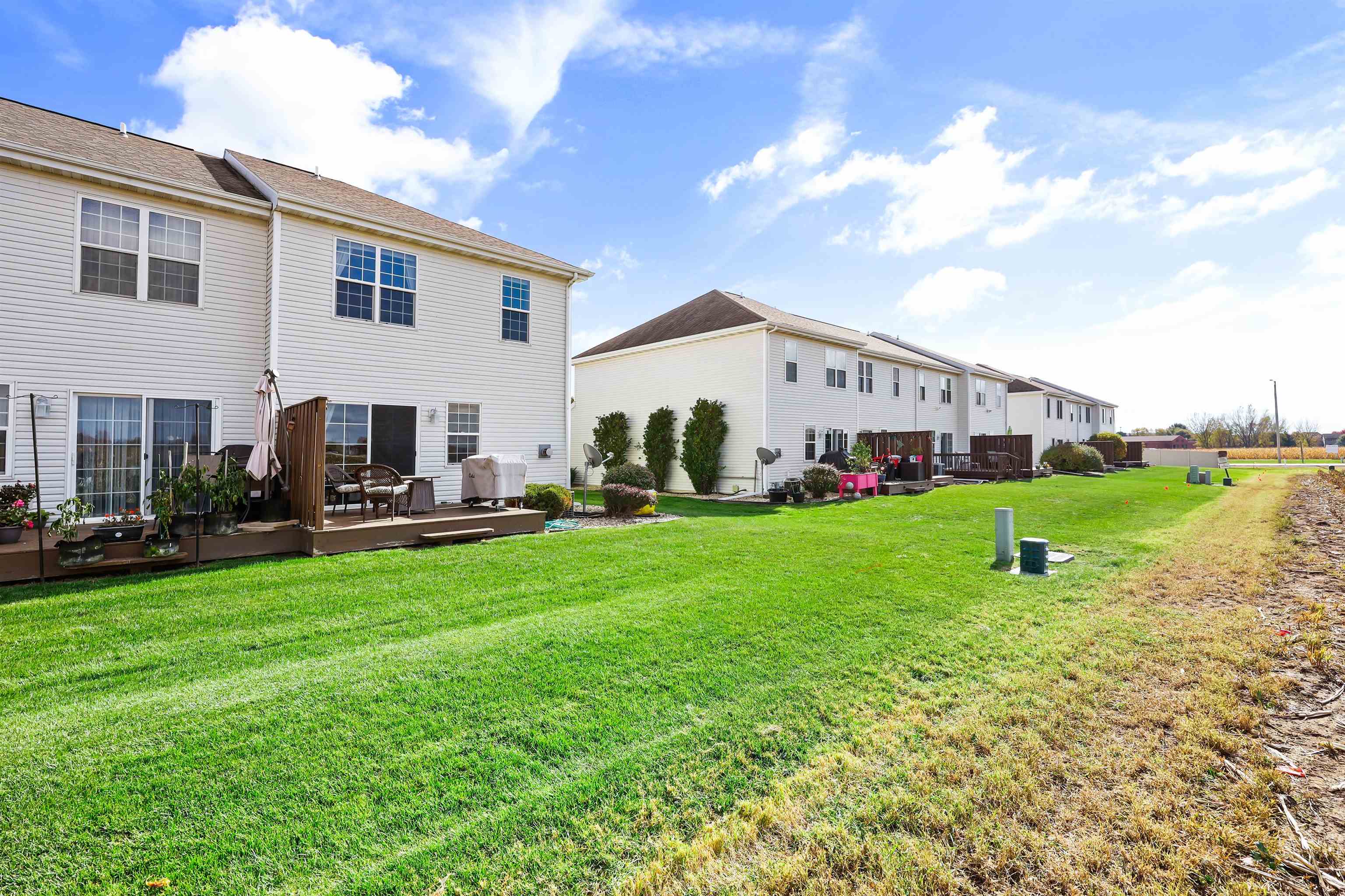 2391 Effingham Way Sun Prairie, WI 53590 - Photo 28 of 34