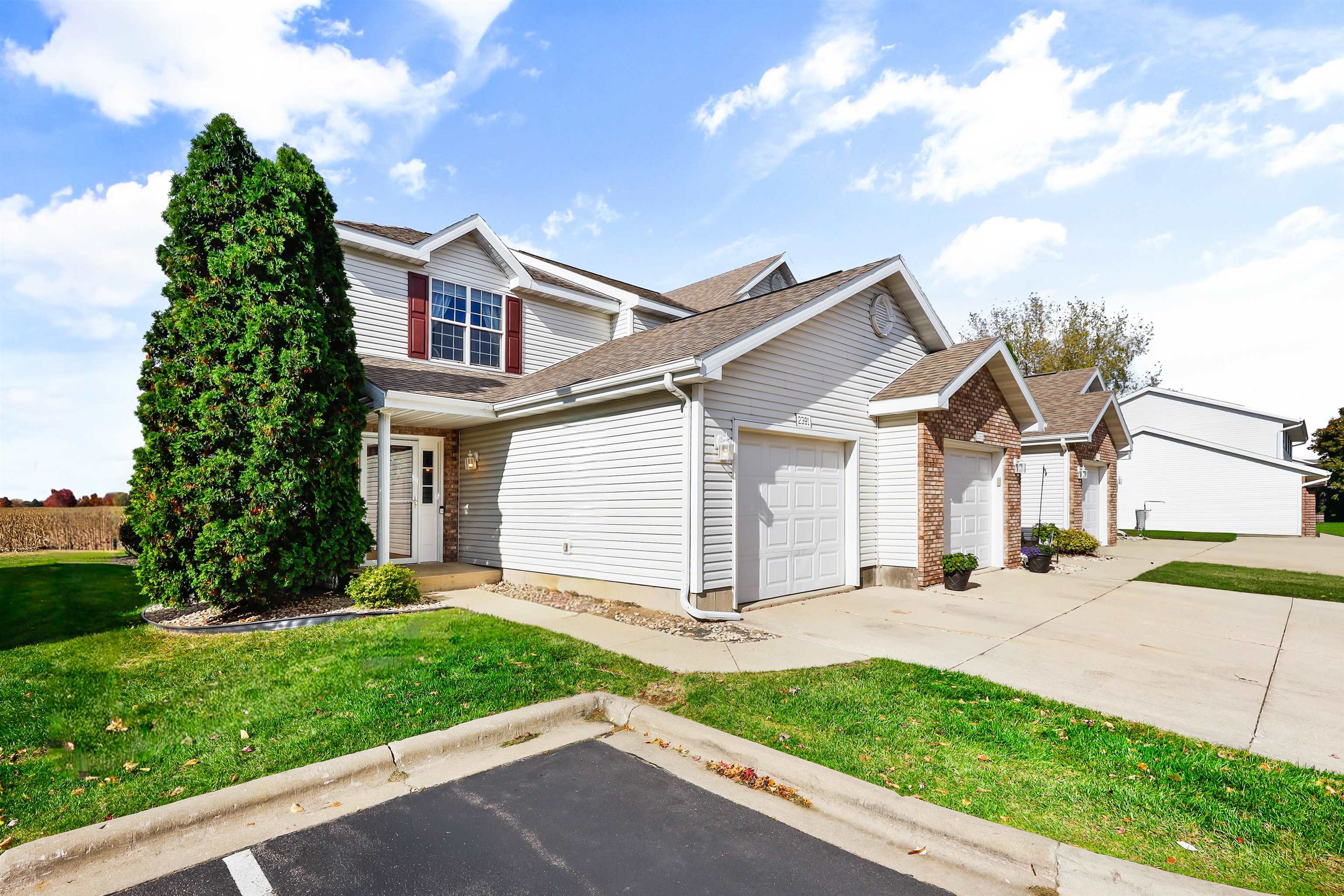 2391 Effingham Way Sun Prairie, WI 53590 - Photo 30 of 34