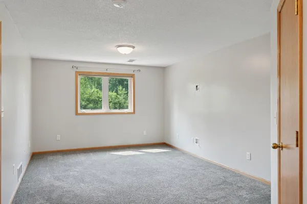 $250,000 | 322 Sunfish Court, Winsted, MN 55395