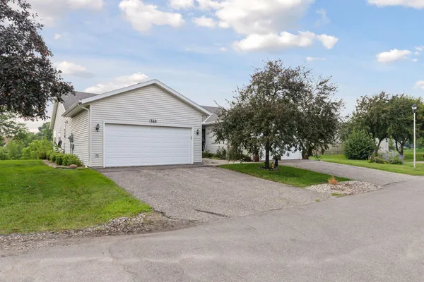 $250,000 | 322 Sunfish Court, Winsted, MN 55395
