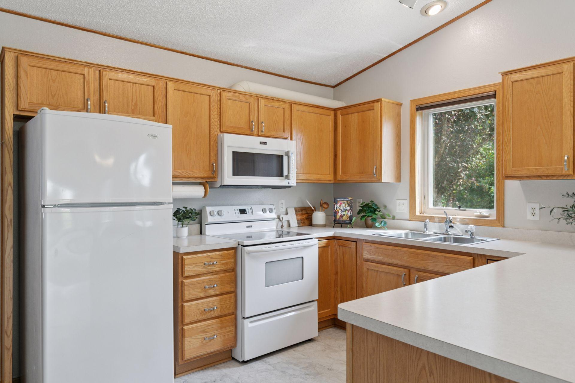 322 Sunfish Court Winsted, MN 55395 - Photo 4 of 29