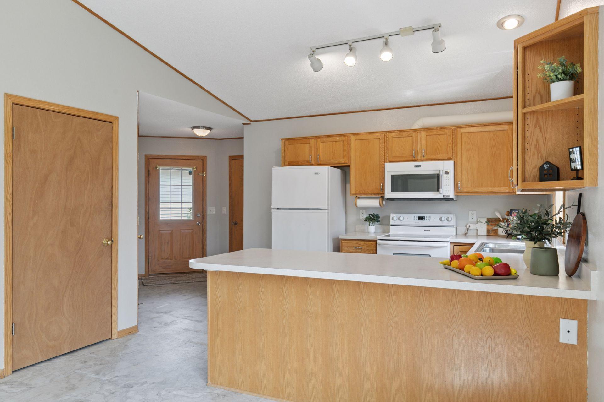 322 Sunfish Court Winsted, MN 55395 - Photo 6 of 29