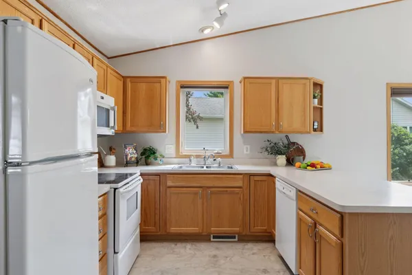 $250,000 | 322 Sunfish Court, Winsted, MN 55395