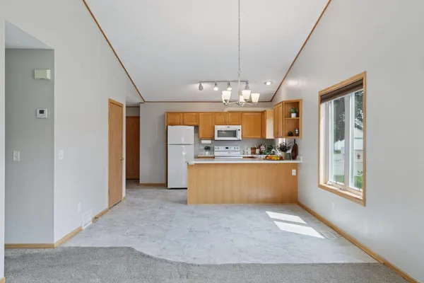 $250,000 | 322 Sunfish Court, Winsted, MN 55395