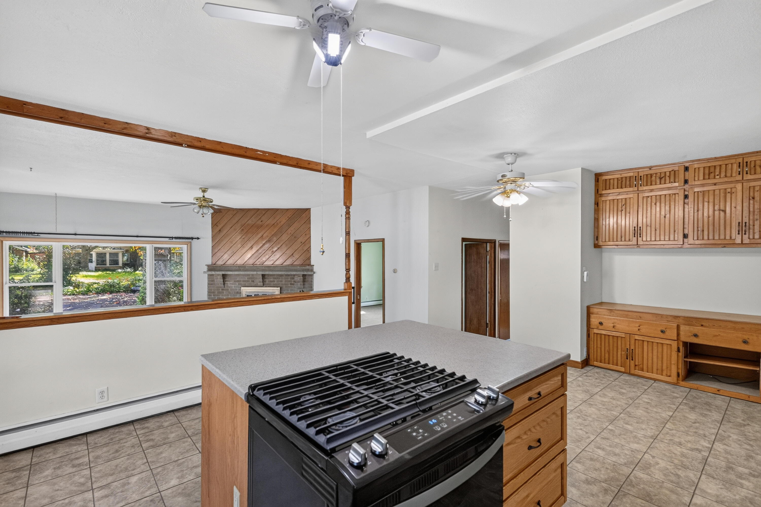 901 South Stuart Road Mount Pleasant, WI 53406 - Photo 7 of 23 Island & Dining