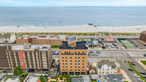 $1,000,000 | 661 West Broadway, Unit 603, Long Beach, NY 11561
