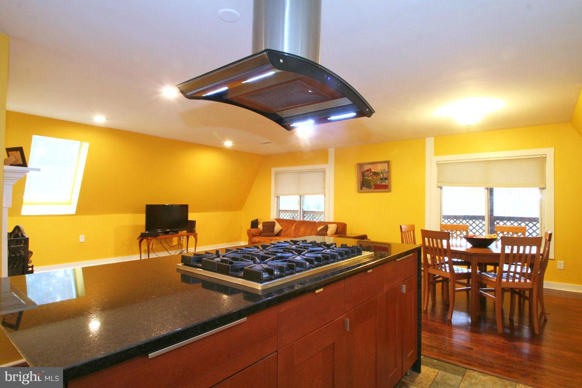 21423 Middletown Road Freeland, MD 21053 - Photo 9 of 30 Kitchen