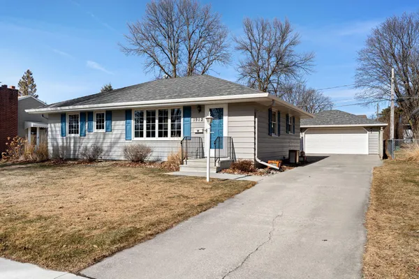 $264,900 | 1912 2nd Avenue Northwest, Austin, MN 55912