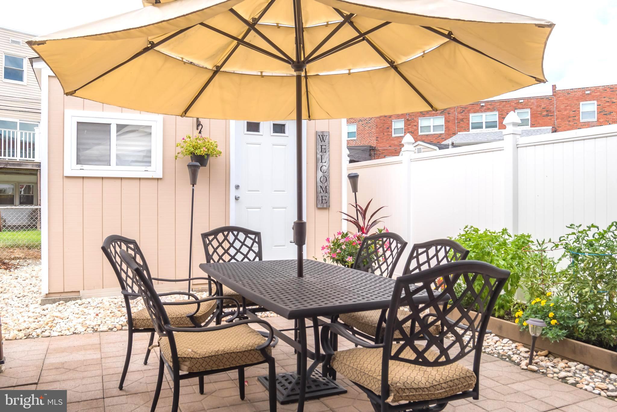 12510 Chilton Road Philadelphia, PA 19154 - Photo 54 of 63 Outdoor Patio