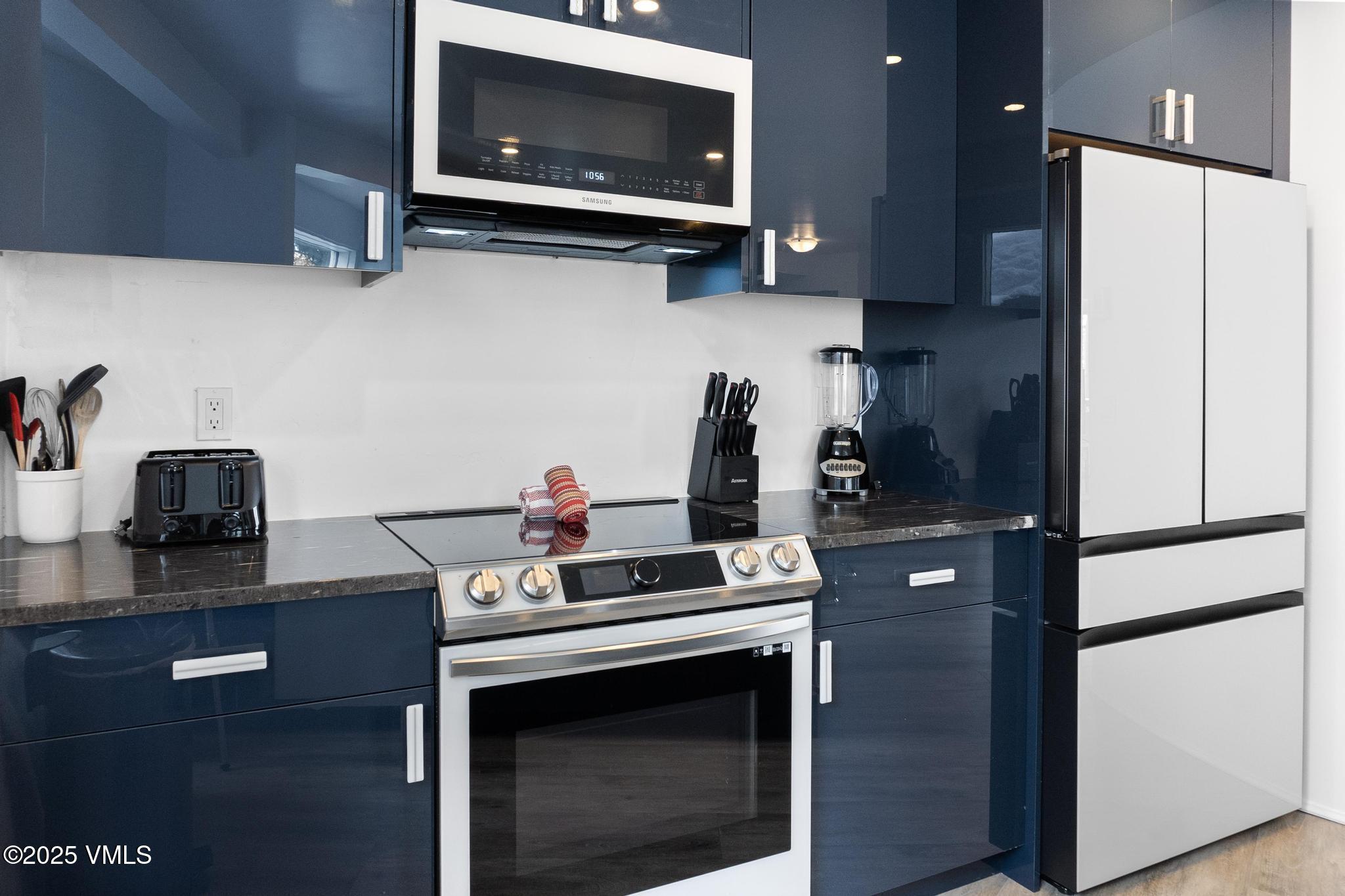 2940 Basingdale Boulevard, Unit 2 Vail, CO 81657 - Photo 5 of 28 Dome_2_Winter_0036