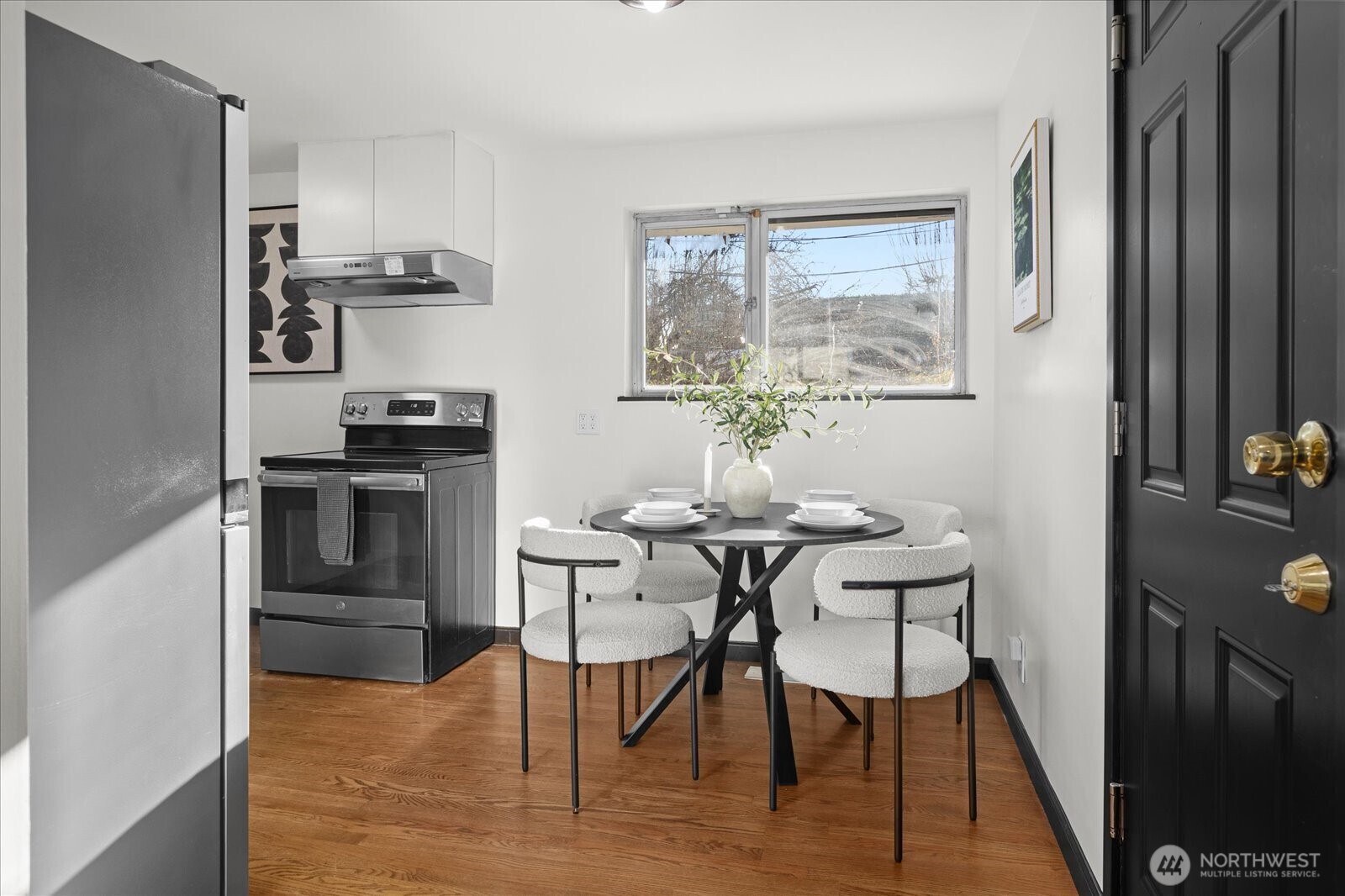 4465 South Rose Street Seattle, WA 98118 - Photo 7 of 26