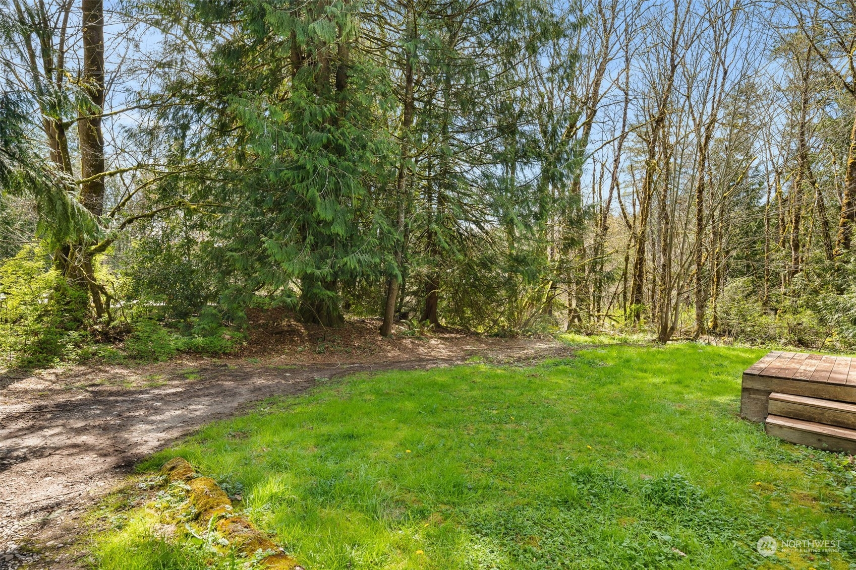 30216 Thomas Road Southeast Kent, WA 98042 - Photo 27 of 37 a view of a backyard with a garden