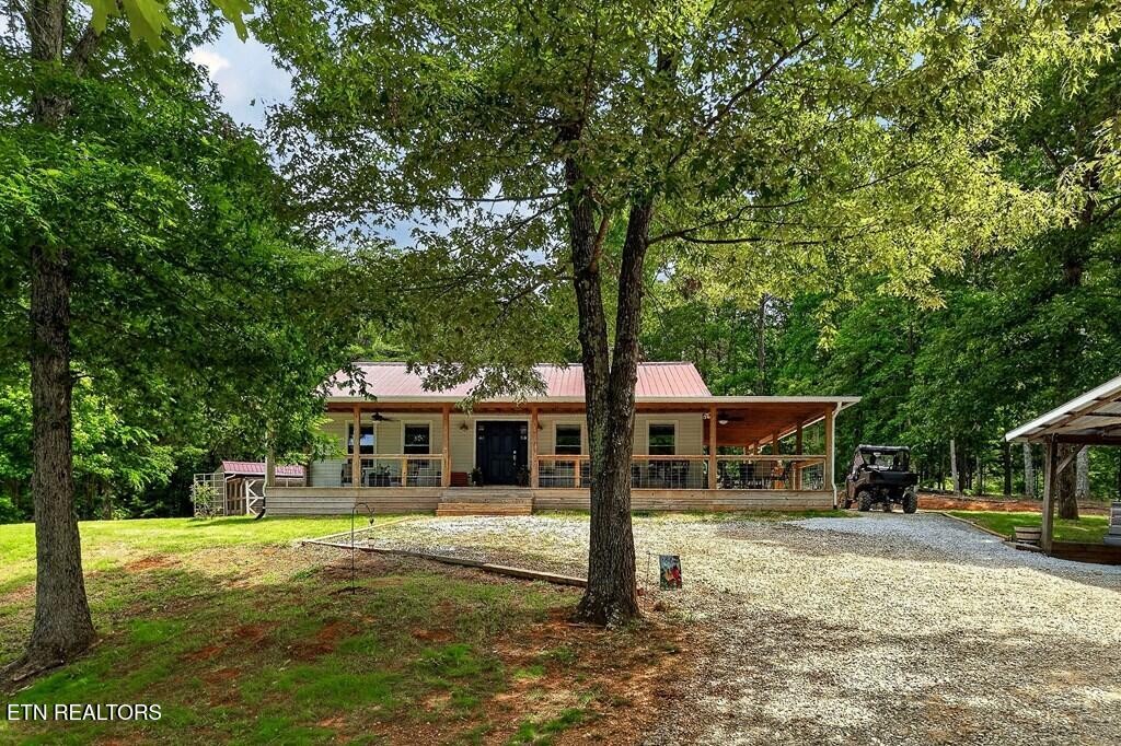 211 Arizona Lane Walling, TN 38587 - Photo 2 of 60