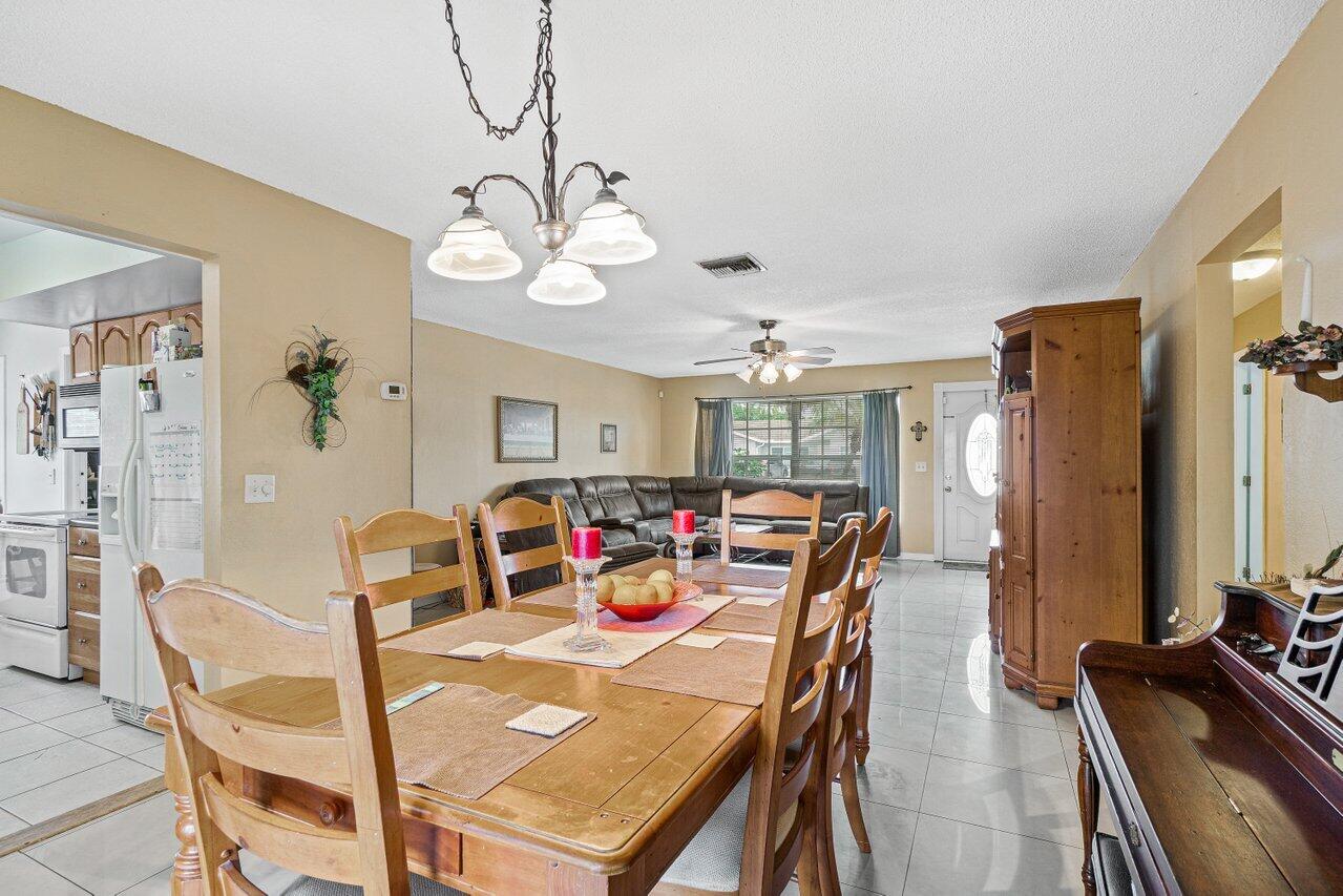 9300 Southwest 2nd Street Boca Raton, FL 33428 - Photo 9 of 25 009-9300Southwest2ndStreet-BocaRaton-FL-