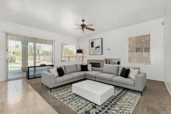 $3,350 | 918 West Windsong Drive, Phoenix, AZ 85045