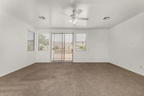 $3,350 | 918 West Windsong Drive, Phoenix, AZ 85045