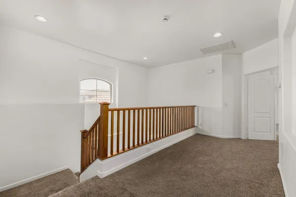 $3,350 | 918 West Windsong Drive, Phoenix, AZ 85045