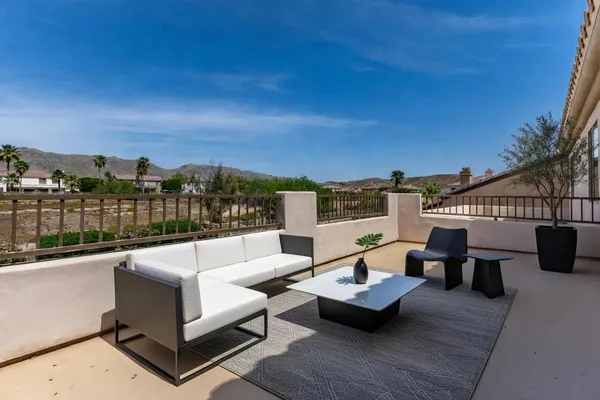 $3,350 | 918 West Windsong Drive, Phoenix, AZ 85045