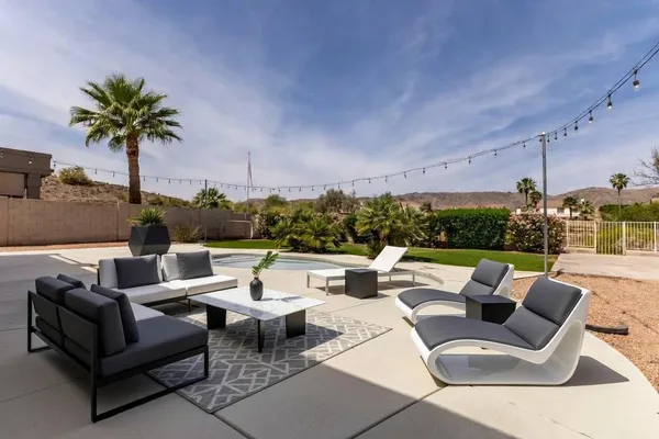 $3,350 | 918 West Windsong Drive, Phoenix, AZ 85045