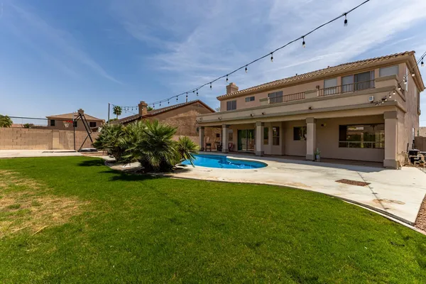 $3,350 | 918 West Windsong Drive, Phoenix, AZ 85045