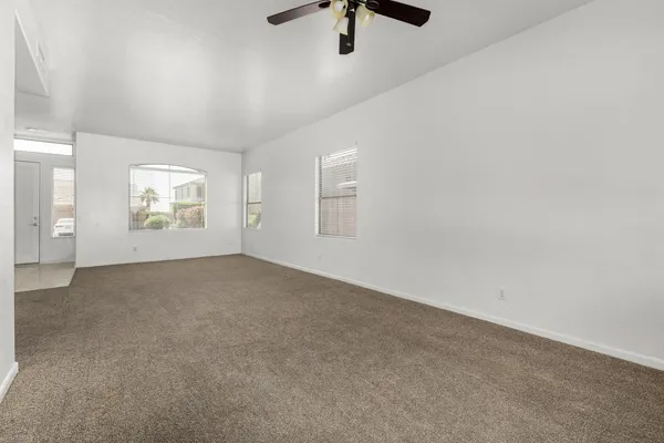$3,350 | 918 West Windsong Drive, Phoenix, AZ 85045
