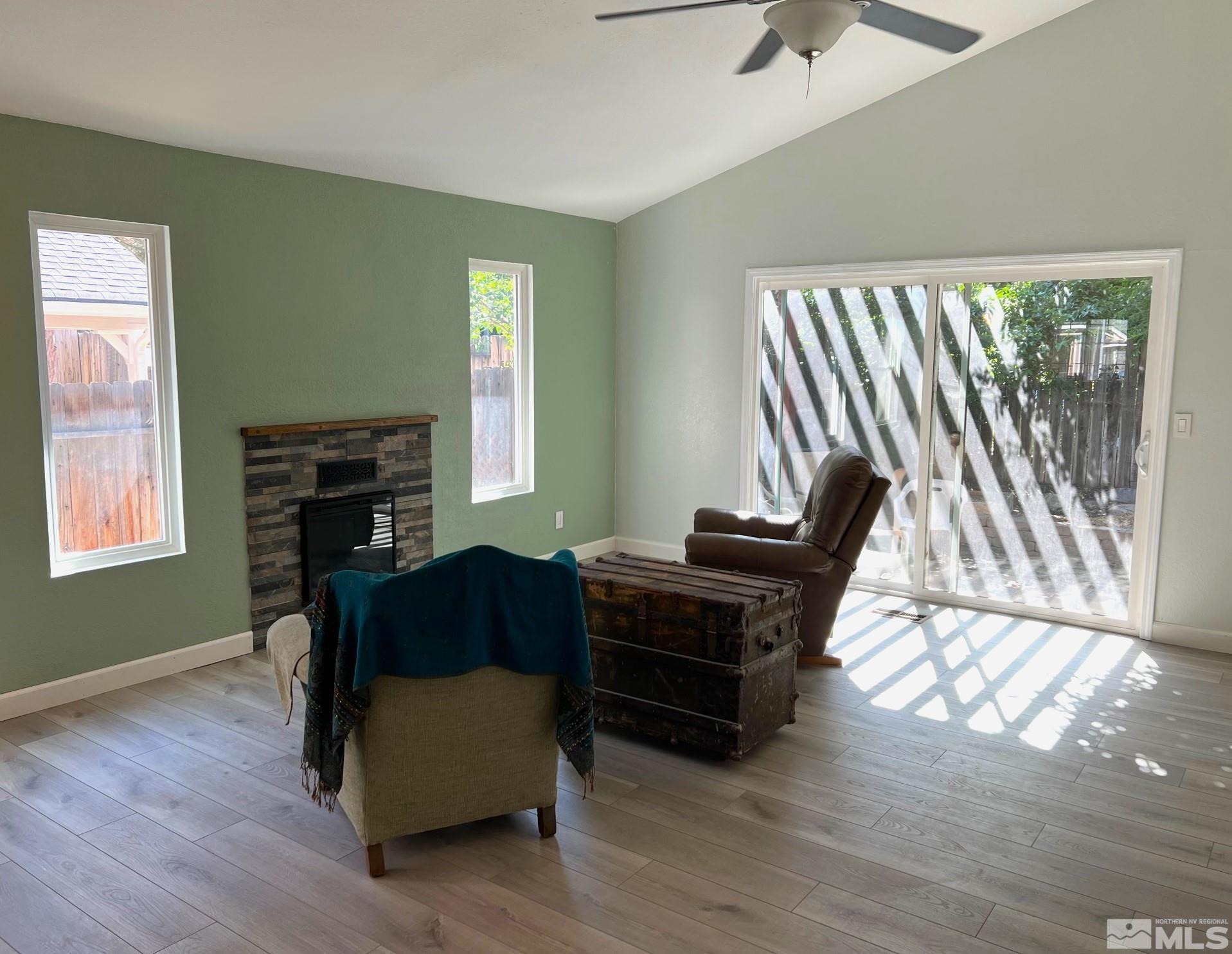 2761 Azuza Way Reno, NV 89502 - Photo 4 of 5 Photo 4