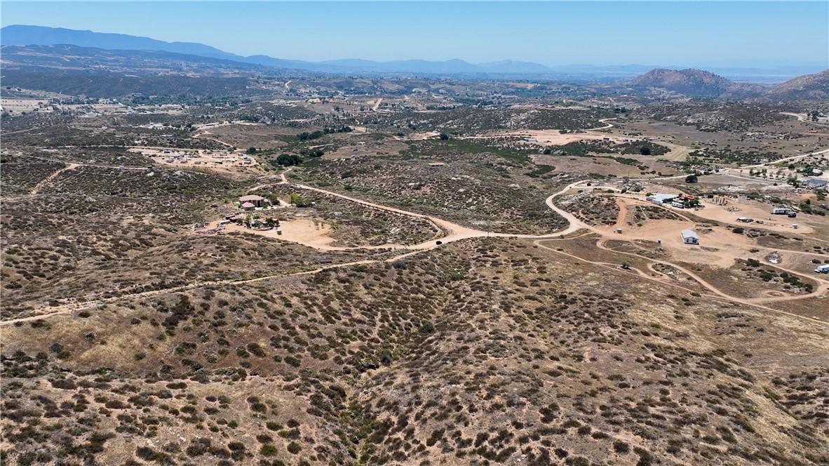 1 Intrepid Road Temecula, CA 92592 - Photo 6 of 13