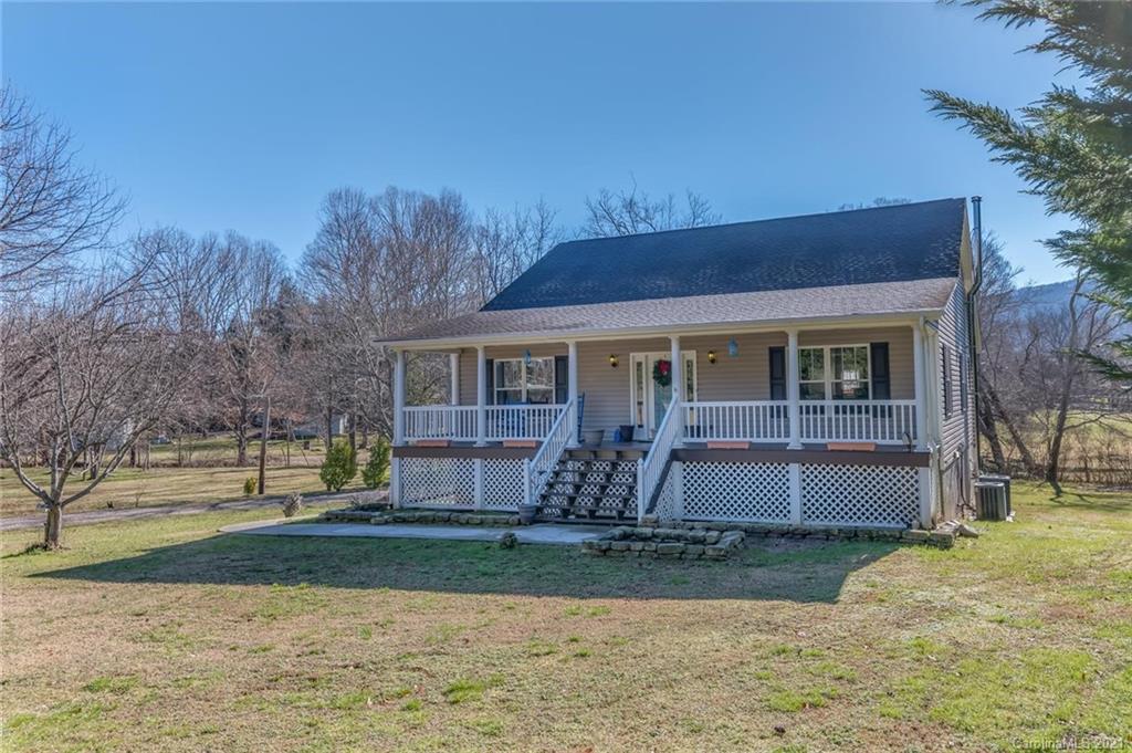 54 Souther Road Fletcher, NC 28732 - Photo 3 of 40 front view of a house with a yard
