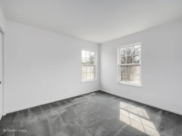 $299,000 | 700 Bent Ridge Lane, Elgin, IL 60120