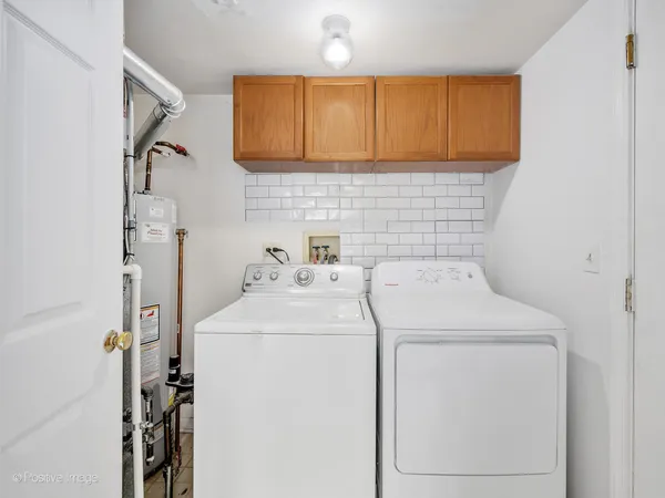 $299,000 | 700 Bent Ridge Lane, Elgin, IL 60120
