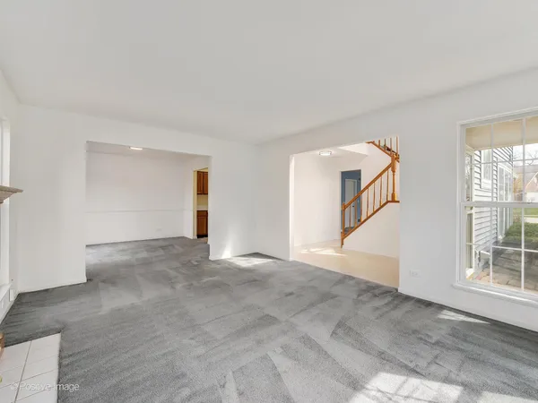 $299,000 | 700 Bent Ridge Lane, Elgin, IL 60120