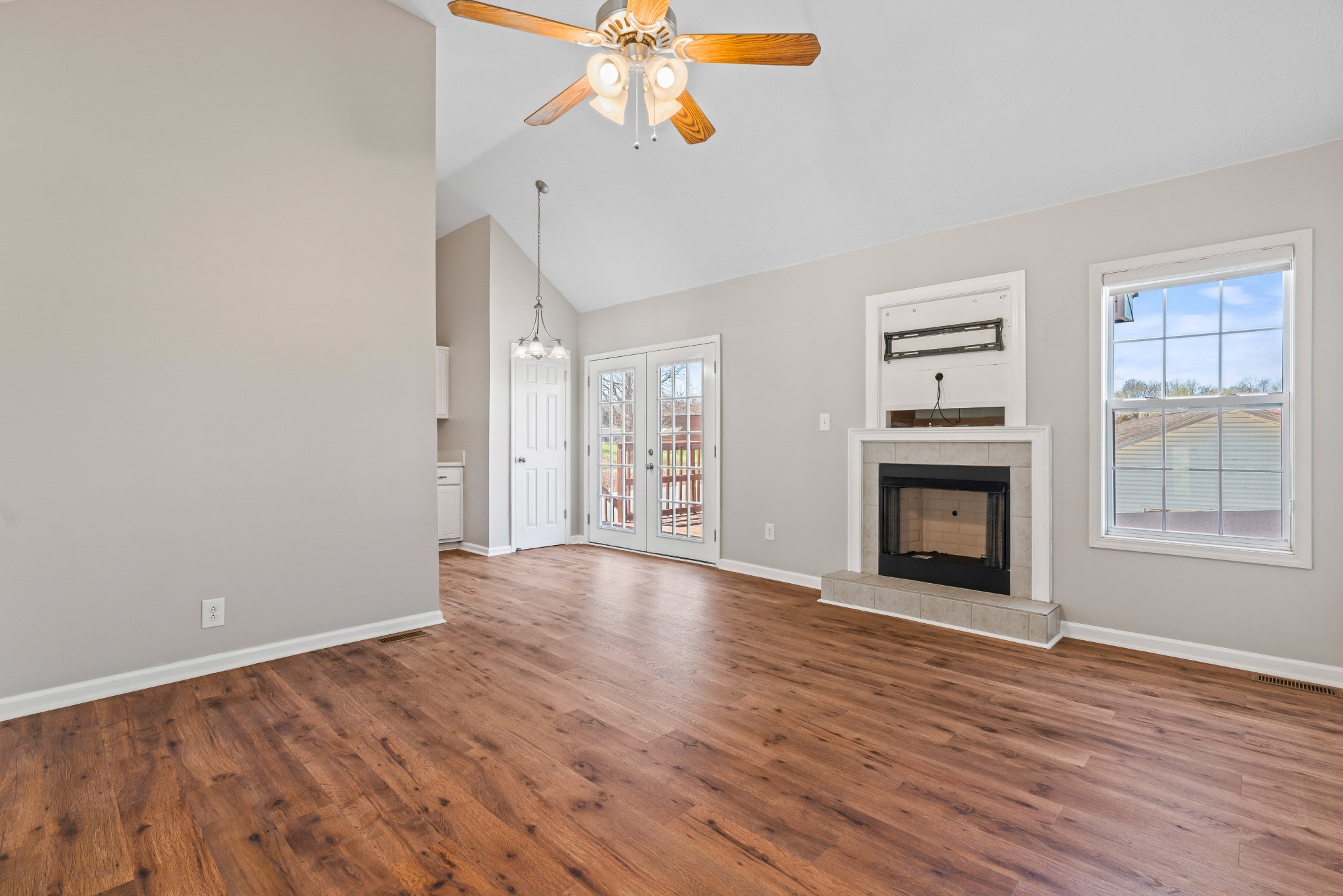 614 Ringgold Road Clarksville, TN 37042 - Photo 11 of 54 Gallery Image 11