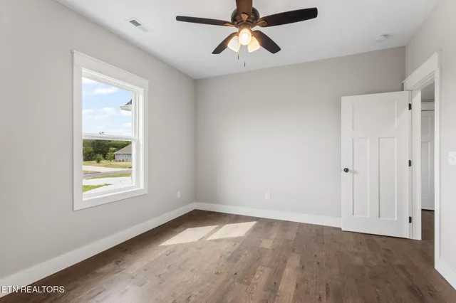 $565,000 | 240 Lakeside Meadows Circle, Madisonville, TN 37354