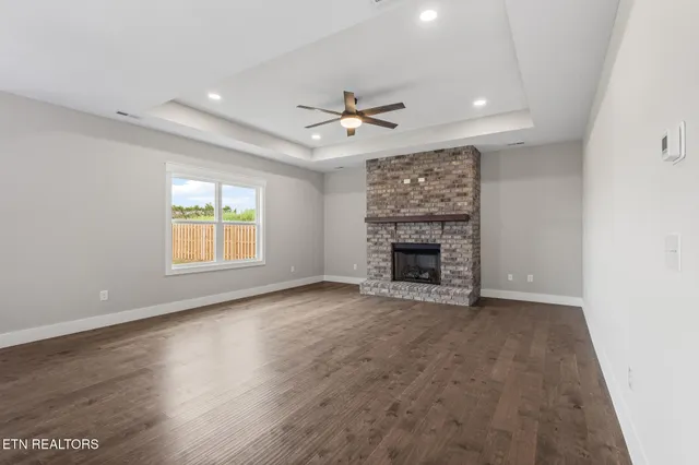 $565,000 | 240 Lakeside Meadows Circle, Madisonville, TN 37354