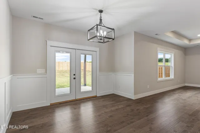 $565,000 | 240 Lakeside Meadows Circle, Madisonville, TN 37354