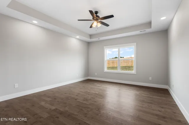 $565,000 | 240 Lakeside Meadows Circle, Madisonville, TN 37354