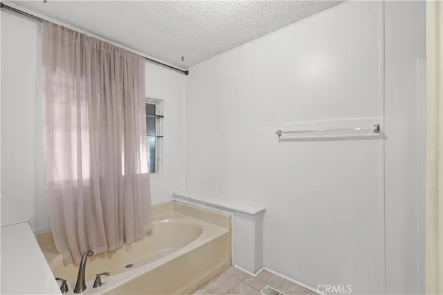 $69,900 | 2230 Lake Park Drive, Unit 127, San Jacinto, CA 92583