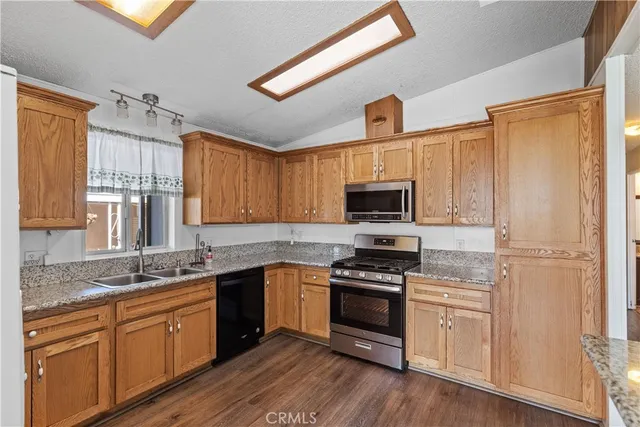 $69,900 | 2230 Lake Park Drive, Unit 127, San Jacinto, CA 92583